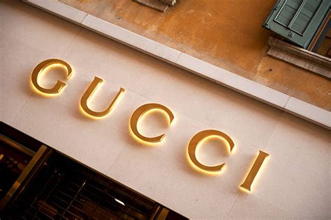 gucci stock yahoo.